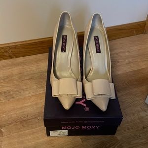 Mojo moxy pumps